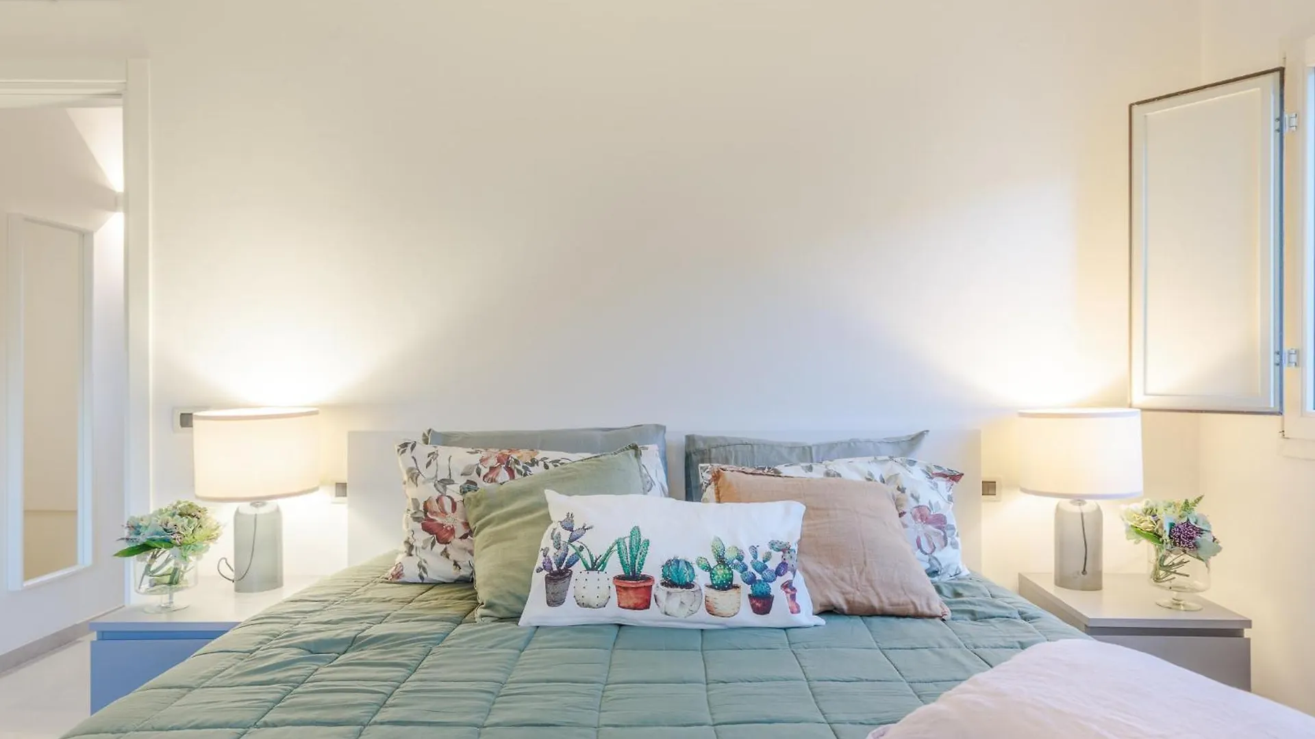 The City Oasis, A Villa Inside Lucca With Private